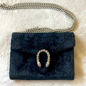 ❤️SOLD❤️ucci Dionysus Black velvet